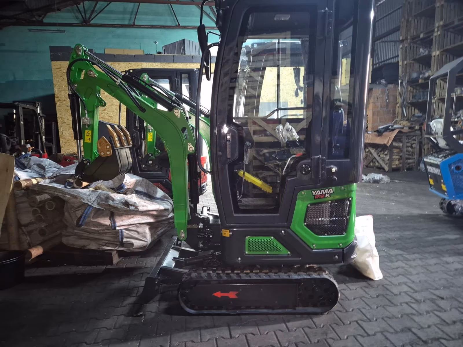KINGWAY YAMA R12K Benzin Minibagger mit Kabine